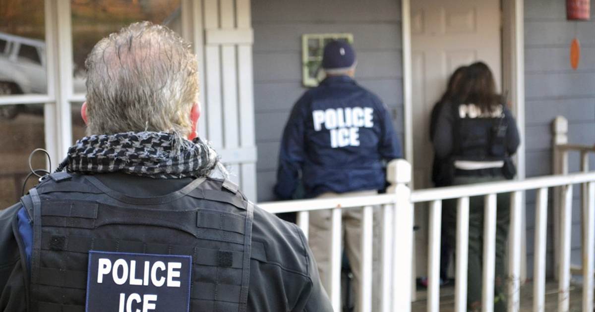 Former ICE Advisor Alerts People to Troubling Change Made by Biden Team - Vimarsana News