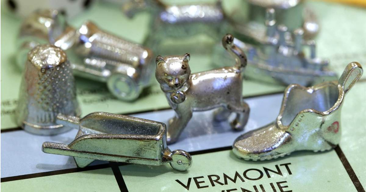 Go Directly to Jail: Monopoly Game Ends in Gory Sword Fight - Vimarsana News