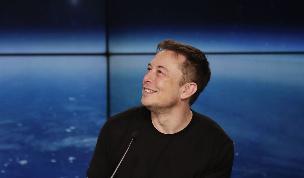 Alyssa Milano Throws a Virtue Signaling Fit at Elon Musk, and He Has Thoughts