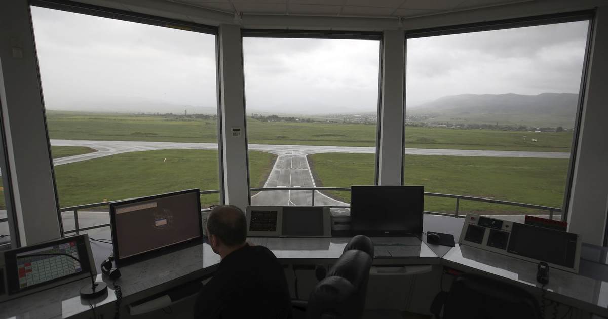 FAA Grounds Flights Nationwide After Computer System Failure - Vimarsana News