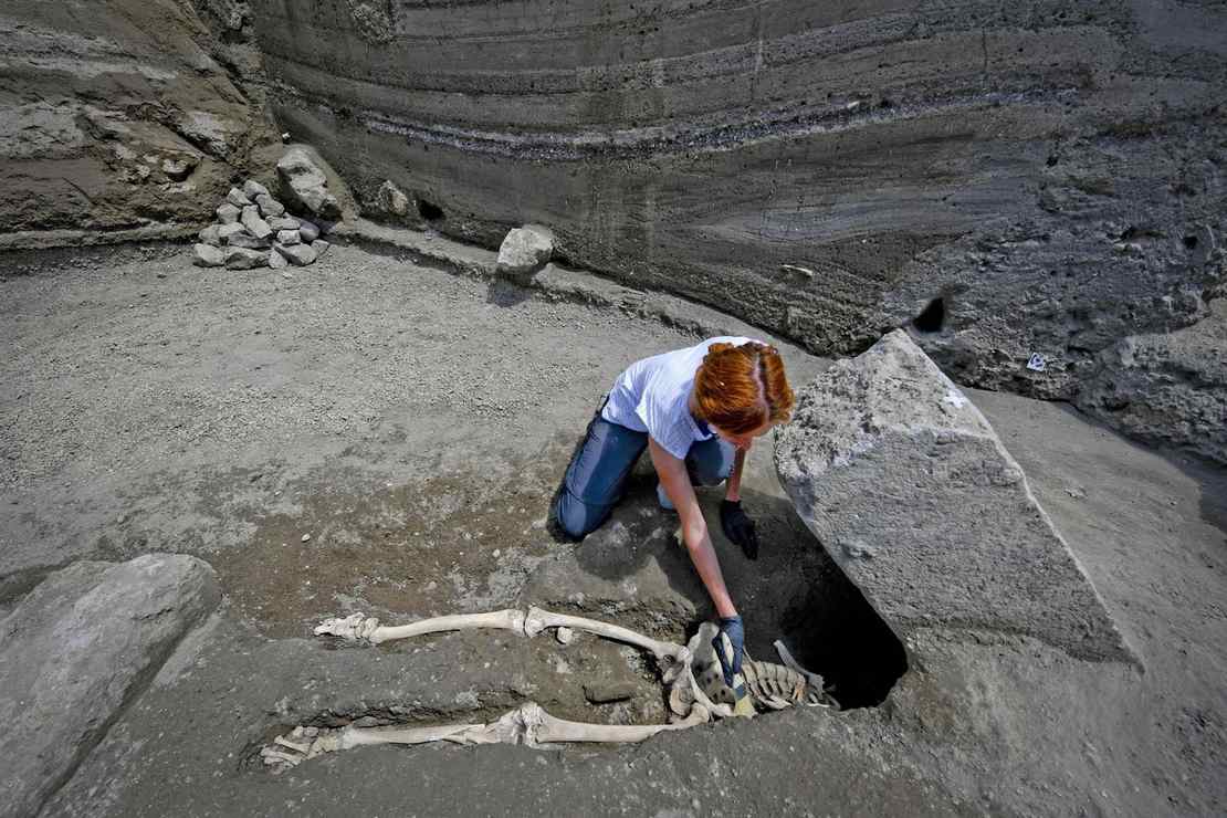 Trans activists want archeologists to stop identifying skeletons as male or female