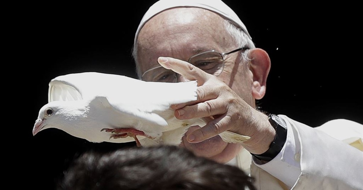Woke Pope Undercuts Catholic Just War Doctrine - and Ukraine – PJ Media - Vimarsana News