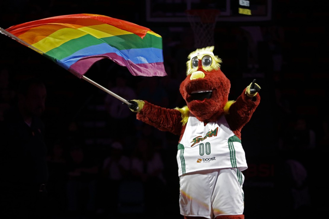 Un joueur de football chrétien est mis au banc pour avoir refusé de porter un maillot LGBT – –