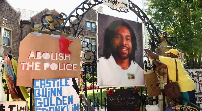 Giffords tries to exploit Philando Castile's death, and it does NOT go well
