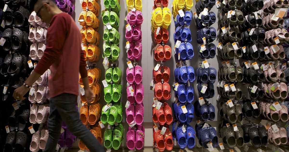 Crocs Footwear Is Sponsoring a Drag Fashion Show—for CHILDREN - Vimarsana News