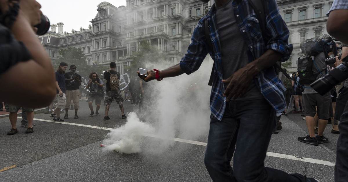 Watch: Antifa Goes Wild in the Nation's Capital, but the Reaction Is Decidedly Different - Vimarsana News