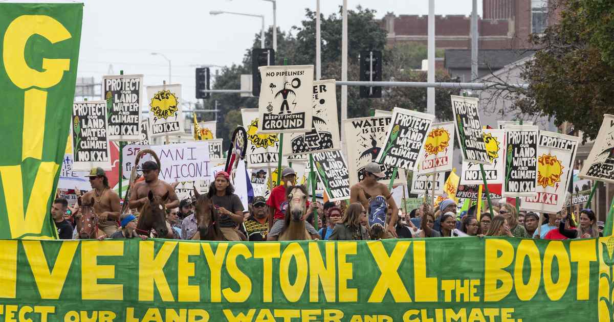 Biden: We need more oil from Canada, but not through a pipeline - Vimarsana News