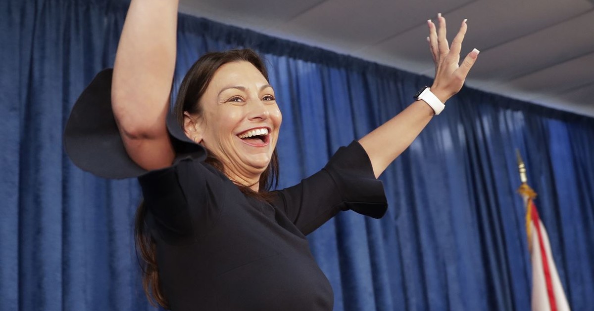 Florida's Primary Loser Nikki Fried Takes to Twitter to Be Wrong About Everything - Vimarsana News