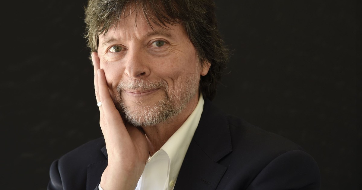 Noted Historian Ken Burns Fails History Comparison About Holocaust and Ron DeSantis - Vimarsana News
