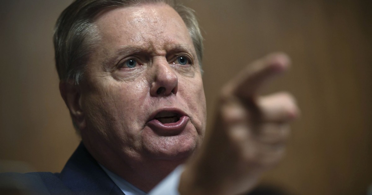 Opinion: Sen. Lindsey Graham Can't Stop Warmongering, Vowing to Block Debt Deal to Get Ukraine More Money - Vimarsana News