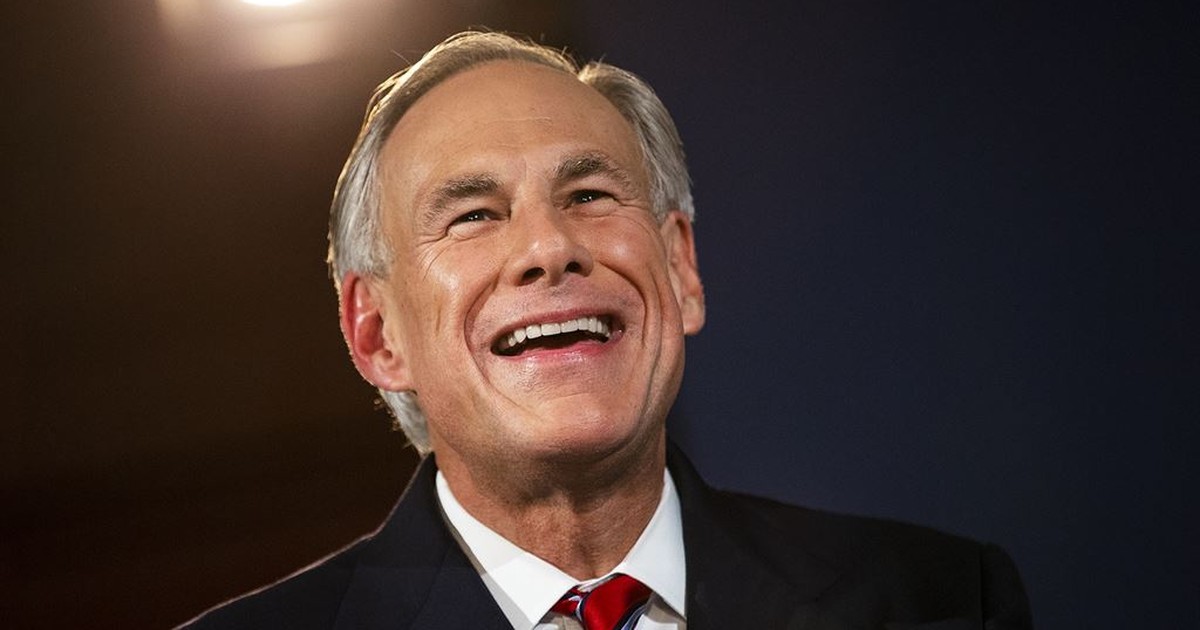 Liberal Media Loses Its Mind Over Texas and Arizona Busing Illegal Aliens to DC, NYC - Vimarsana News