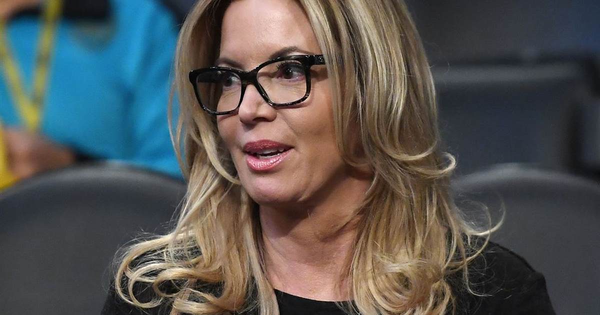 Jeanie Buss Appears to Throw Shade at LeBron James and Magic Johnson - Vimarsana News