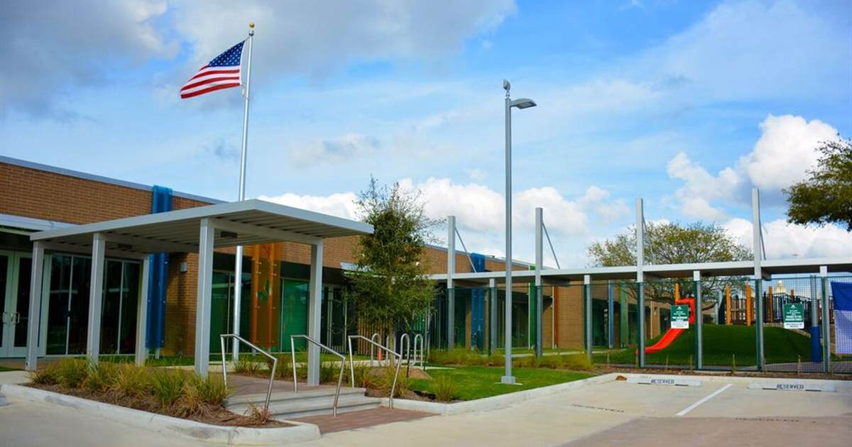 Florida Man With Guns Arrested for Trespassing on CIA Grounds and at Preschool - Vimarsana News