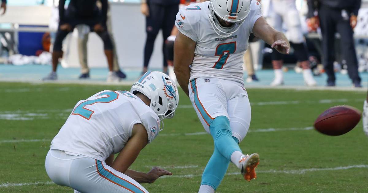 Heading Into This Playoff Weekend the NFL Officiating Looks Into Cheating Kickers - Vimarsana News