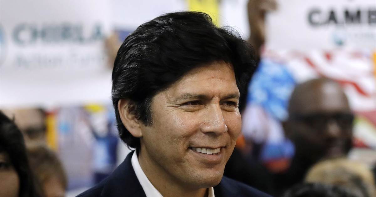 Disgraced LA City Councilmember Kevin de Leon says he won't resign - Vimarsana News
