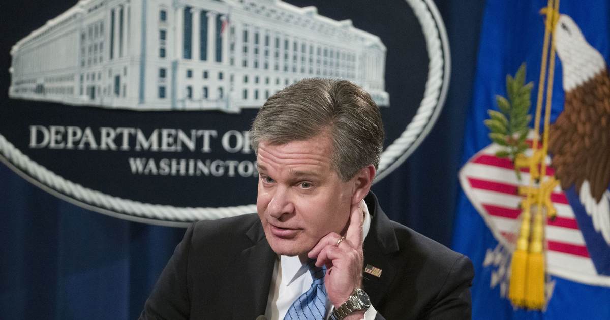 FBI Official Linked to Russian Oligarch Charged With Taking $225,000 From Foreign Intelligence Operative - Vimarsana News