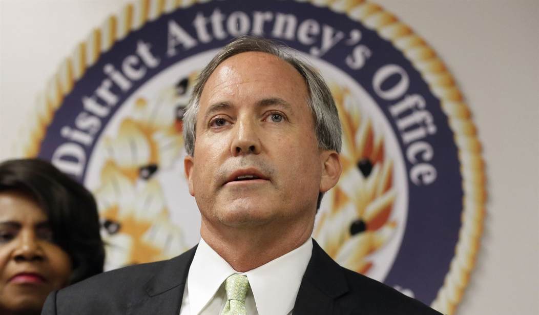 Republicans Join With Democrats in Texas to Impeach AG Ken Paxton