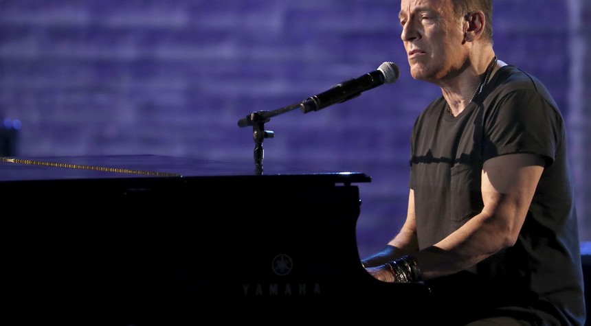 Watch Bruce Springsteen's First Ad Ever, for Super Bowl Commercial, Calling for 'Unity'