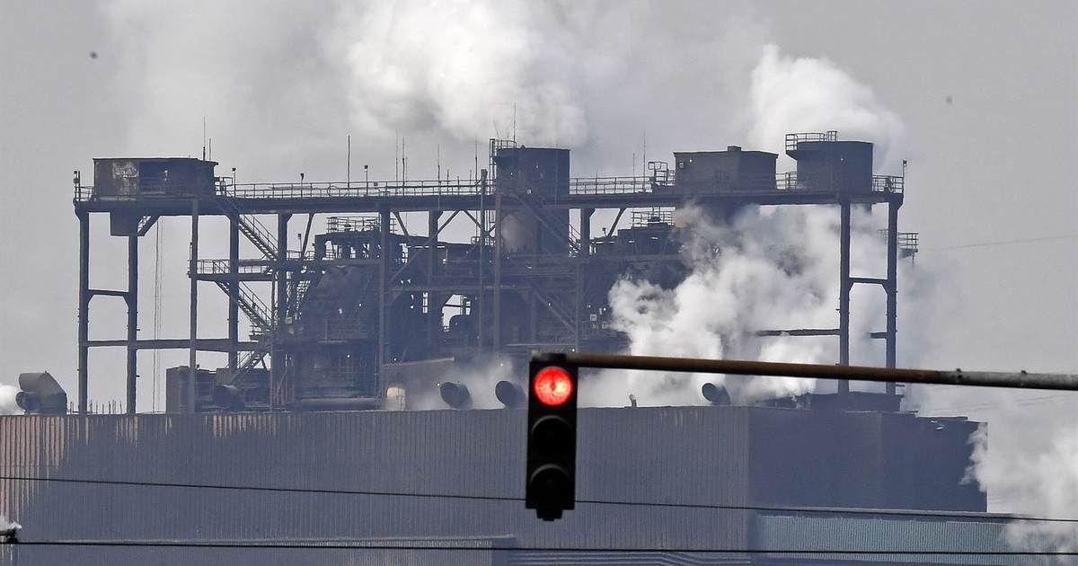 German deindustrialization humming right along - Vimarsana News