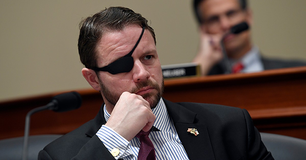 Dan Crenshaw Responds to Tucker Carlson After 'Eye-Patch McCain' Jab - Vimarsana News