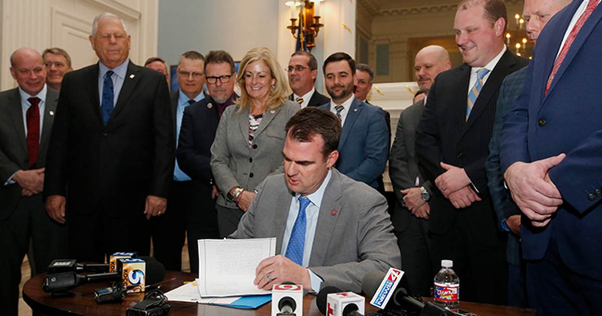 Oklahoma bans trans medical procedures for those under 26 - Vimarsana News