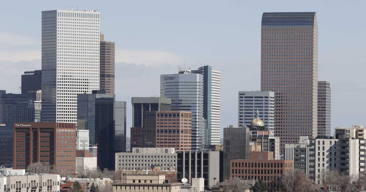 Denver to Texas: Hey, can you divert illegal aliens away from our city? - Vimarsana News