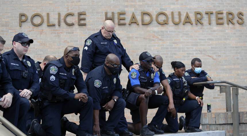 Is Democrats' Support For 'Defund the Police' a Winning Campaign Issue?