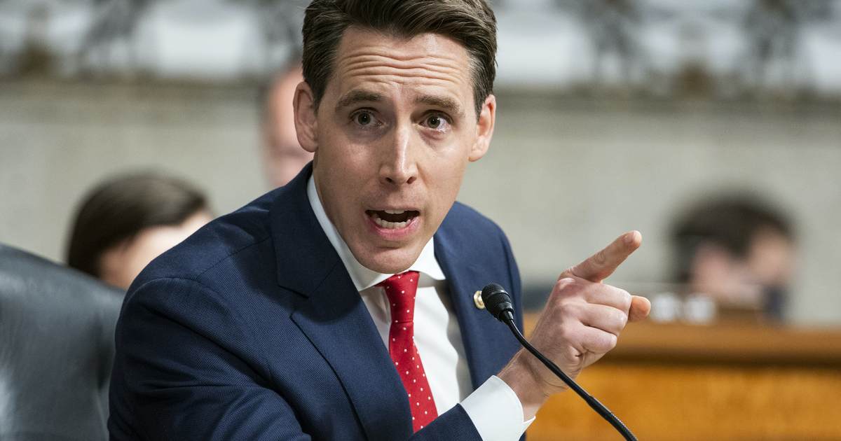 NBC Hack Tries to Go After Josh Hawley, Ends Up Looking Terribly Silly - Vimarsana News