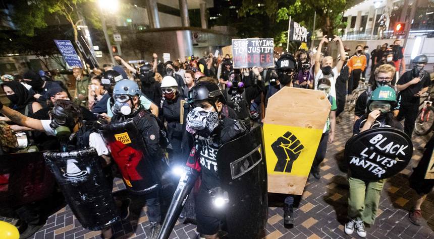 Antifa Marches Through Oakland Chanting 'Death to America,' Fights With Police