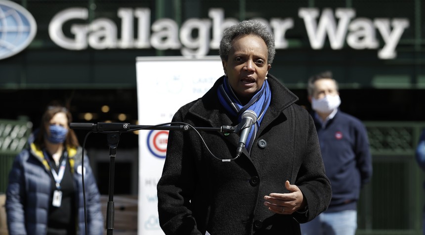 Watch What Chicago Cops Did When Lori Lightfoot Showed Up to a Hospital Vigil for Wounded Officer