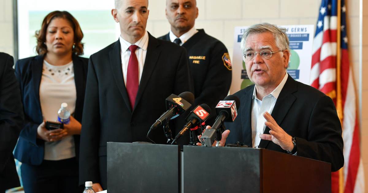 Dem Nashville Mayor Provokes Ire When He Laughs During Interviews After Bombing - Vimarsana News