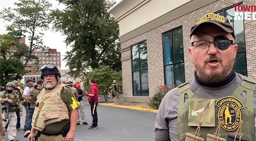 Police As Part Of Oath Keepers Is No Surprise