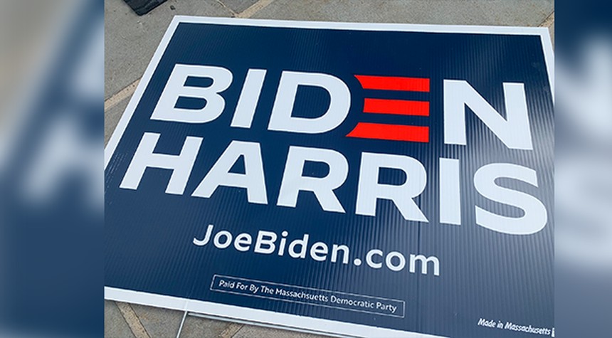 Democrats Will Want to Memory-Masshole These Yard Signs With the State Name Spelled Incorrectly