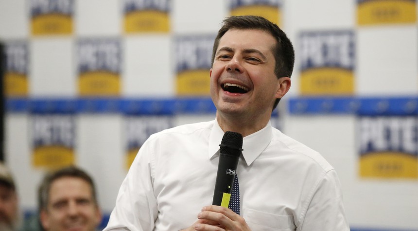 Buttigieg Pressed by Fox News Anchor Over Supply Chain Chaos