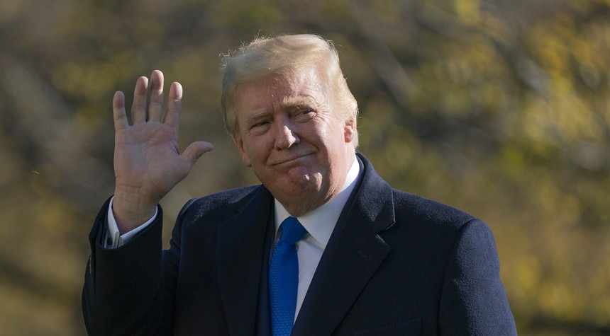 Trump Greeted by Huge Cheering Crowd on Presidents' Day, New Poll Reveals Power Trump Still Has