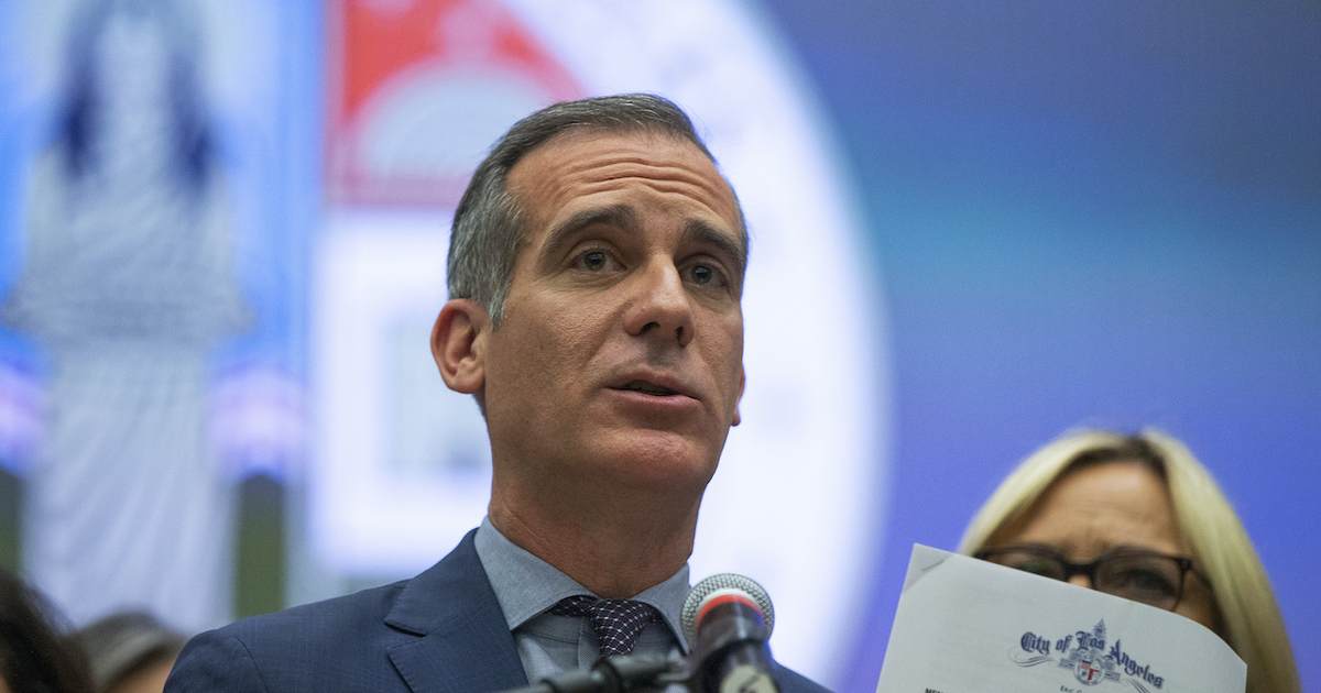 Taking a Photo Maskless Is Not the Only Reason Eric Garcetti Is Holding His Breath - Vimarsana News