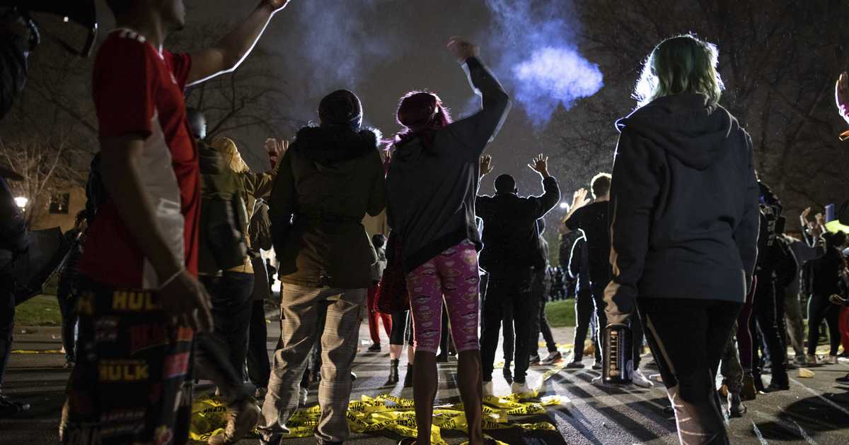 Insanity Wrap #186: Woke Corporations Hand Out Millions to Rioters, Get Looted Anyway - Vimarsana News