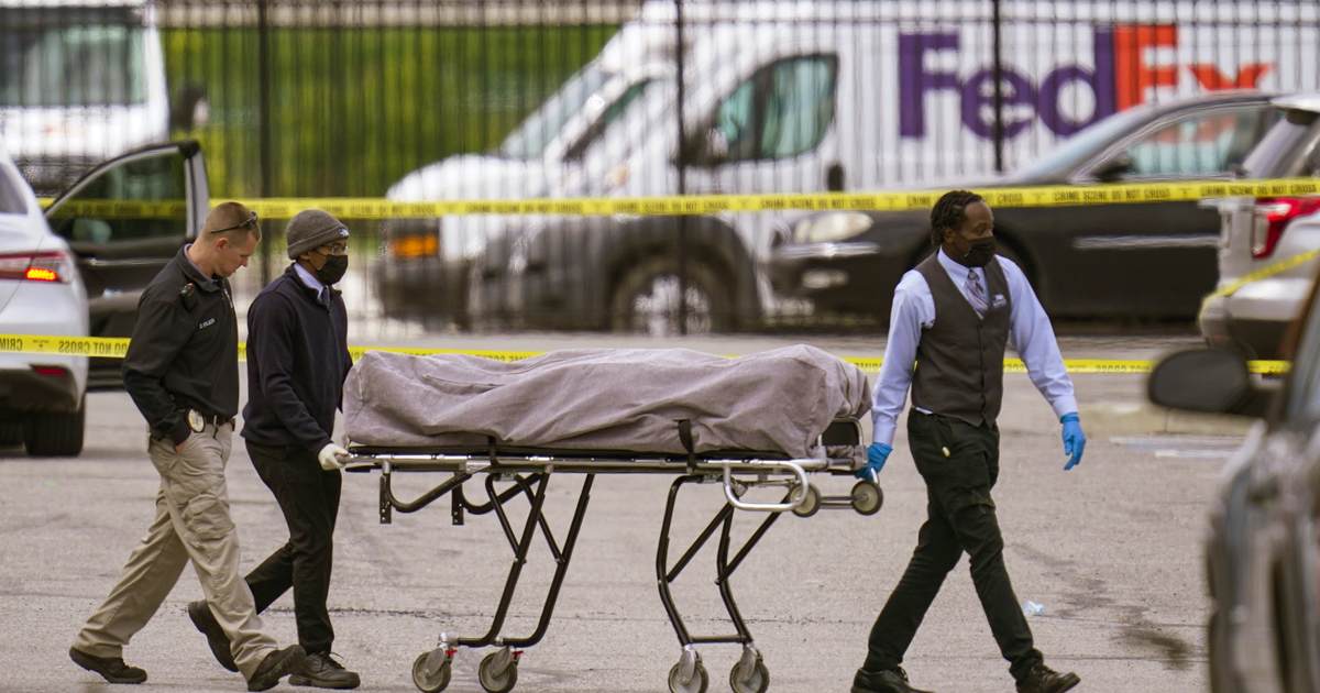 Chicago's holiday weekend death toll was higher than the mass shooting on the 4th and resident wonder why no one cares - Vimarsana News