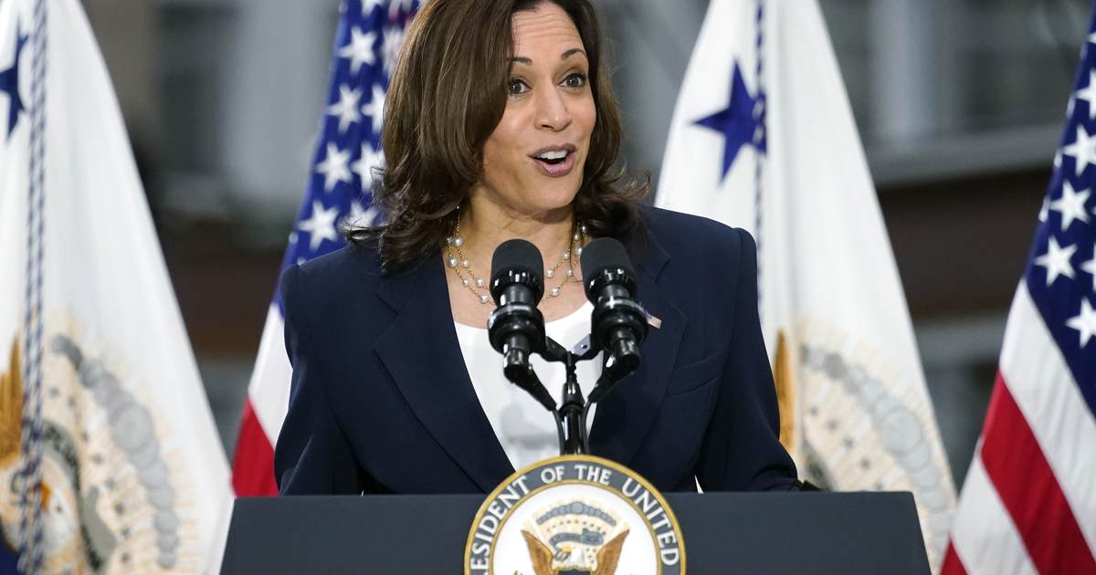 Kamala Harris' Memorial Day Weekend Tweet Left a Helluva Lot to Be Desired - Vimarsana News