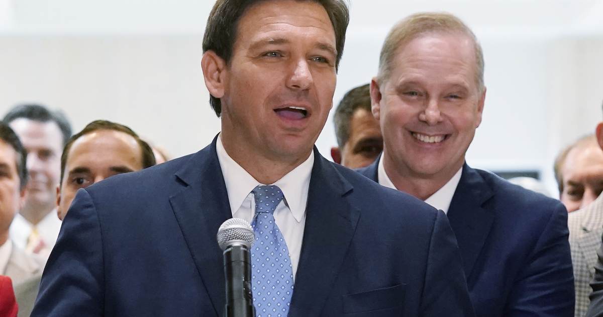 Ron DeSantis Zeroes in on the One Thing That Would Make Joe Biden Secure the Border - Vimarsana News