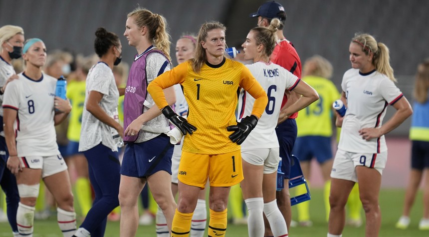 One US Women's Soccer Player Defies the Wokeness and Stands