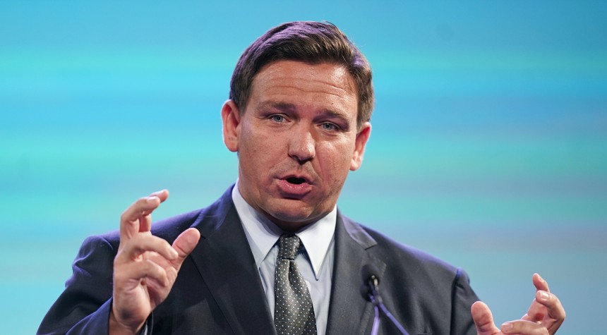 Ron DeSantis Has Some Excellent Advice About the Mob After All the Joe Rogan Controversies