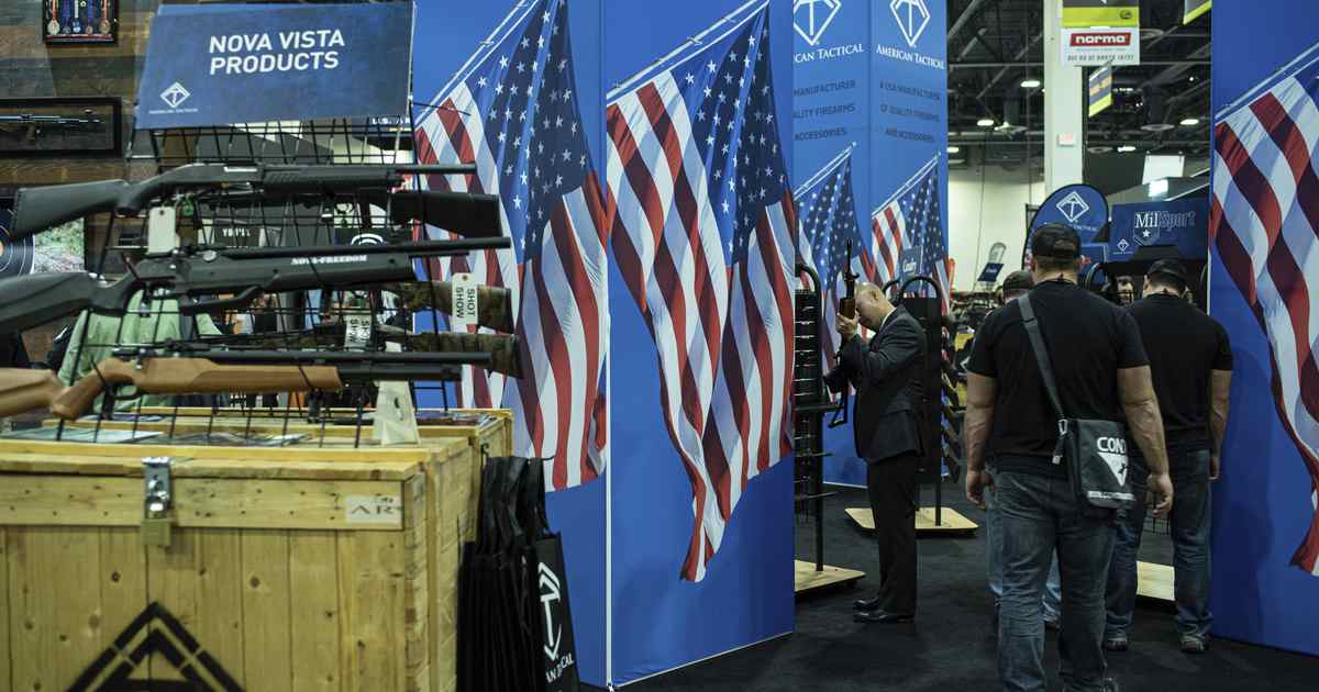 Giffords flack blames the gun industry for "hate crimes" - Vimarsana News