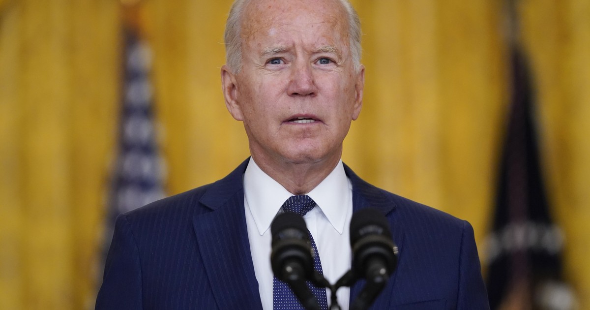 Former Obama Adviser and Stephen Colbert Take Biden to the Woodshed on Russia - Vimarsana News