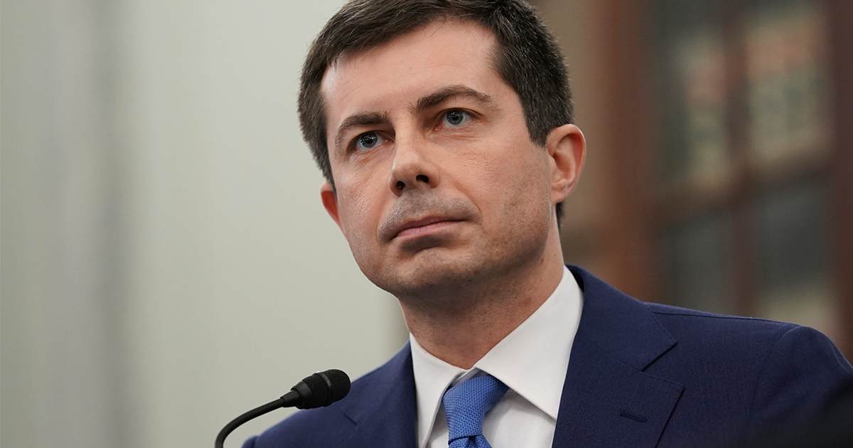 Buttigieg Insults Our Intelligence With New Gaslighting Effort About Supply Chain Crisis - Vimarsana News