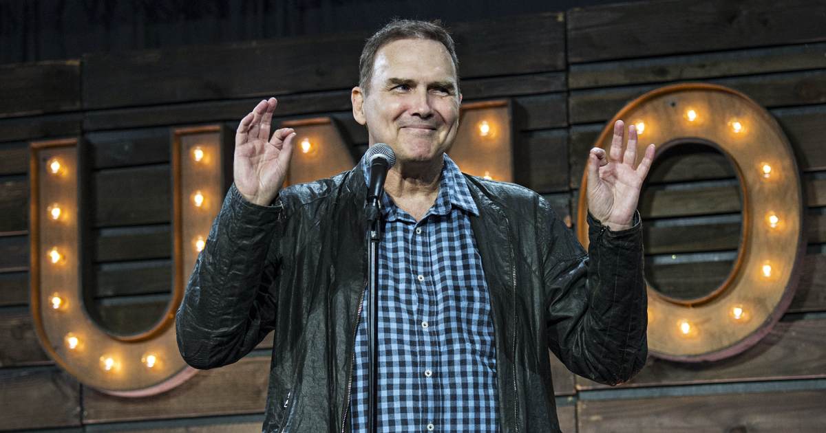 "SNL" Pays Tribute to Norm Macdonald on Weekend Update - Vimarsana News