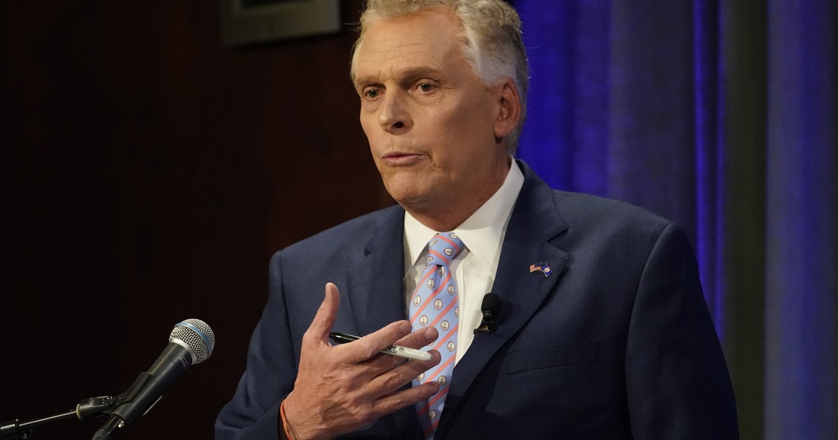 Report: Desperate McAuliffe Caught Buying 'Fake News' Ads - Vimarsana News