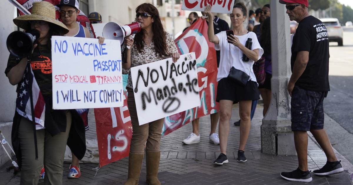 Lawsuit: Federal vaccine mandate violates 1st Amendment rights - Vimarsana News
