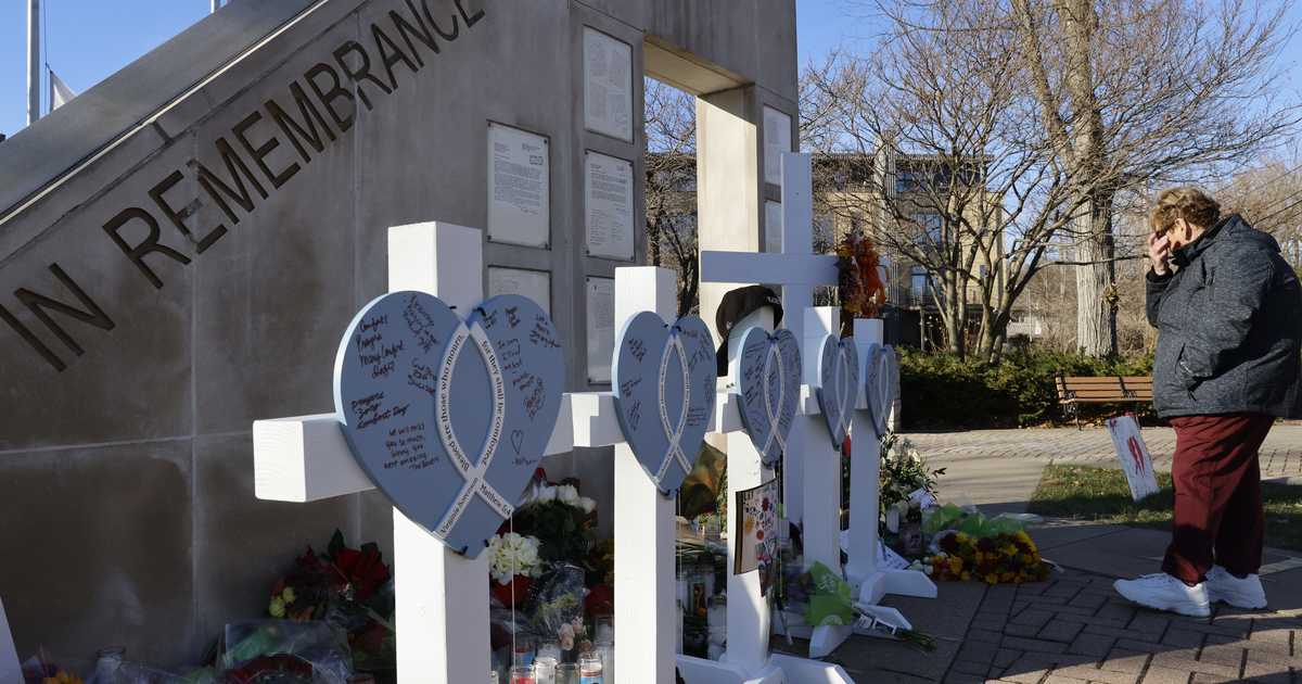 Senators Ron Johnson and Tammy Baldwin Issue Bizarre Statement Claiming Shadowy Outside Forces Are Politicizing the Waukesha Murders - Vimarsana News