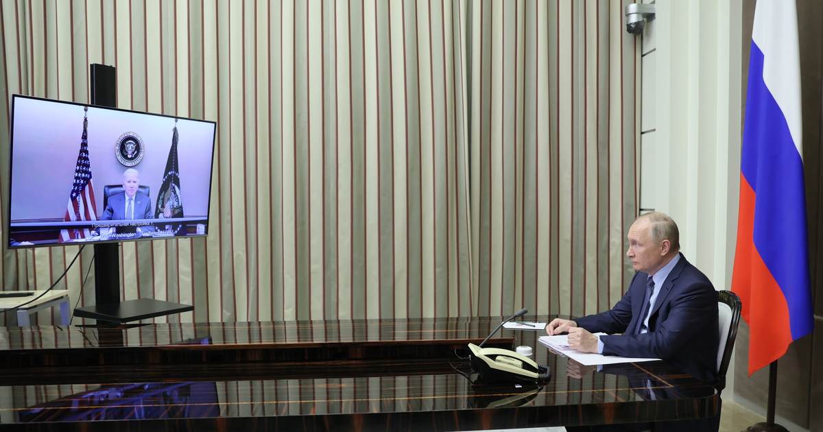 Biden-Putin Call Gets off to Rocky Start Because Joe Is Classic Joe - Vimarsana News